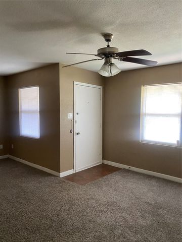 1606 Virginia Street, Grand Prairie, TX 75051