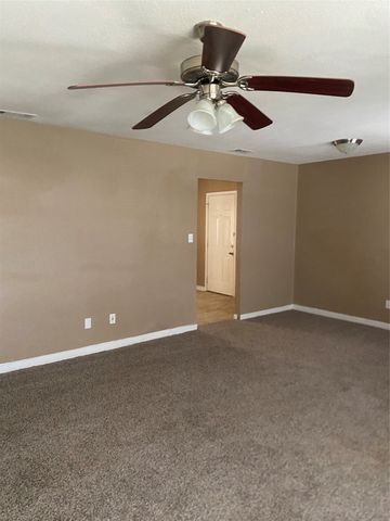 1606 Virginia Street, Grand Prairie, TX 75051
