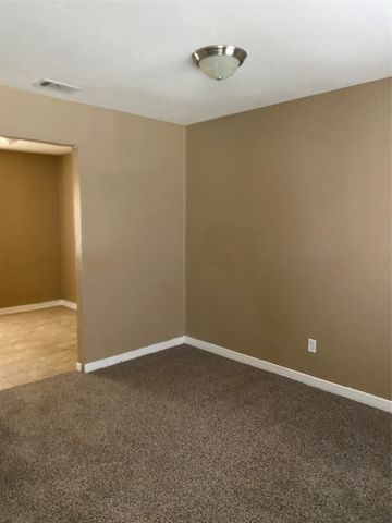 1606 Virginia Street, Grand Prairie, TX 75051