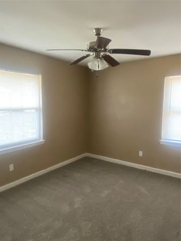 1606 Virginia Street, Grand Prairie, TX 75051