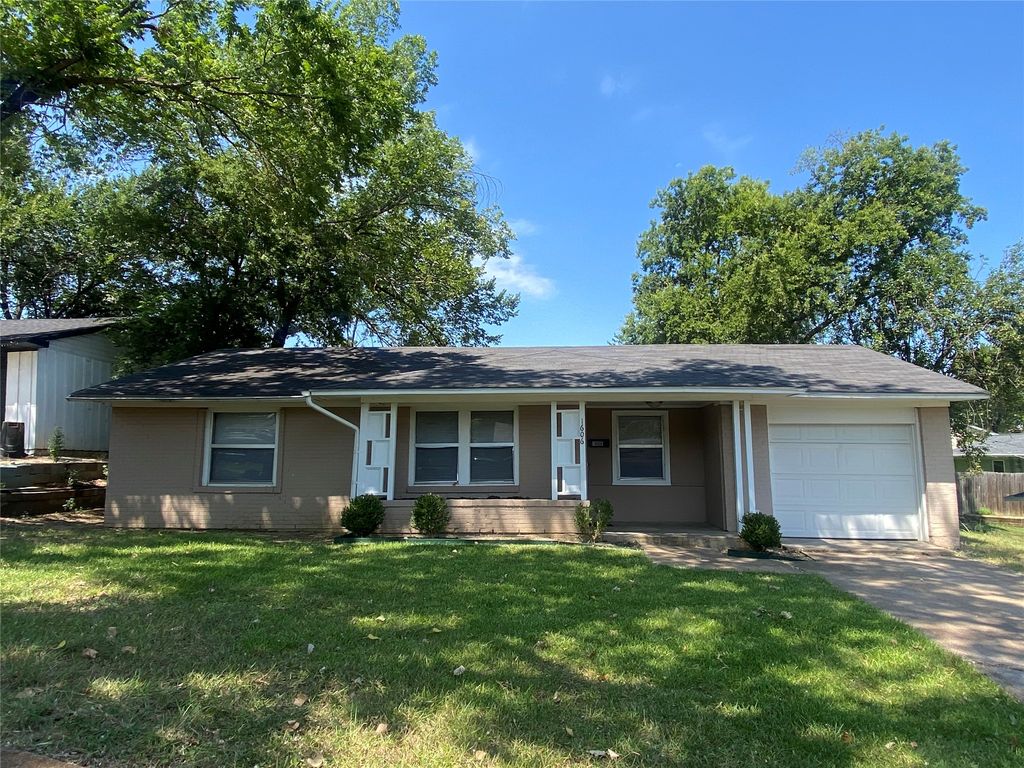 1606 Virginia Street, Grand Prairie, TX 75051