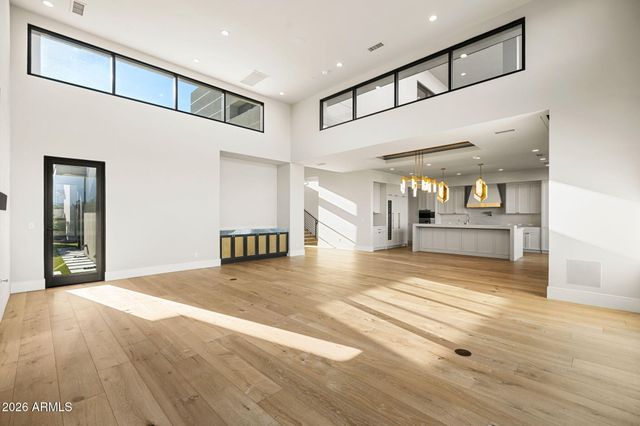 4863 N ASCENT Drive, Scottsdale, AZ 85251