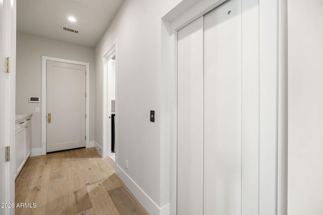 4863 N ASCENT Drive, Scottsdale, AZ 85251