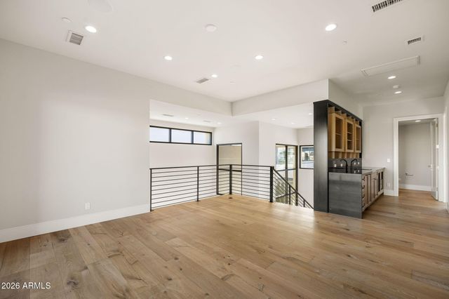 4863 N ASCENT Drive, Scottsdale, AZ 85251