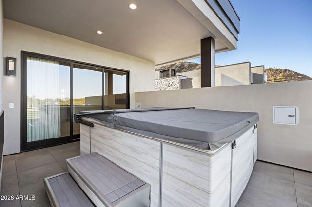 4863 N ASCENT Drive, Scottsdale, AZ 85251