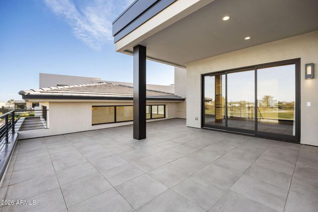 4863 N ASCENT Drive, Scottsdale, AZ 85251