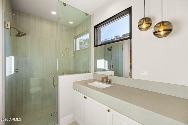 4863 N ASCENT Drive, Scottsdale, AZ 85251