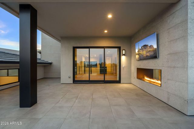 4863 N ASCENT Drive, Scottsdale, AZ 85251