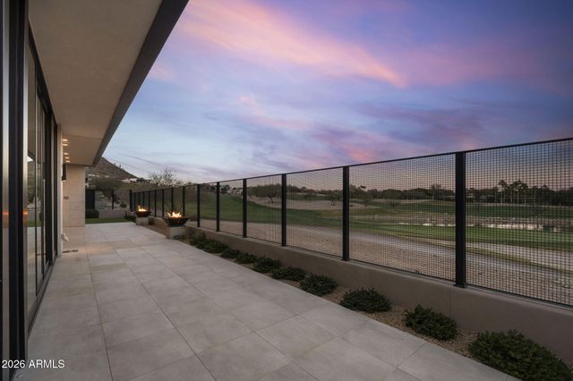 4863 N ASCENT Drive, Scottsdale, AZ 85251