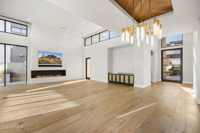 4863 N ASCENT Drive, Scottsdale, AZ 85251