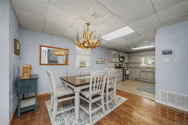 1152 W Lake Drive, Weatherford, TX 76087