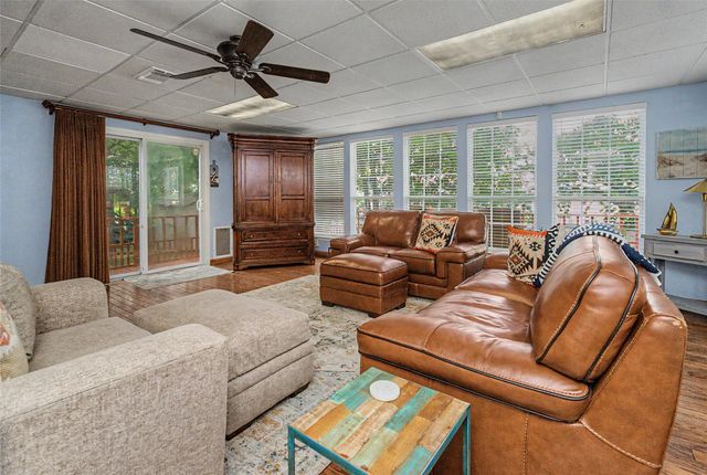1152 W Lake Drive, Weatherford, TX 76087