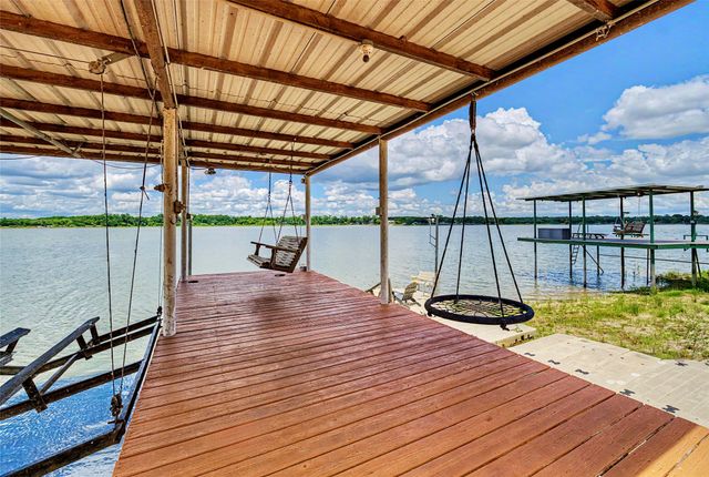1152 W Lake Drive, Weatherford, TX 76087