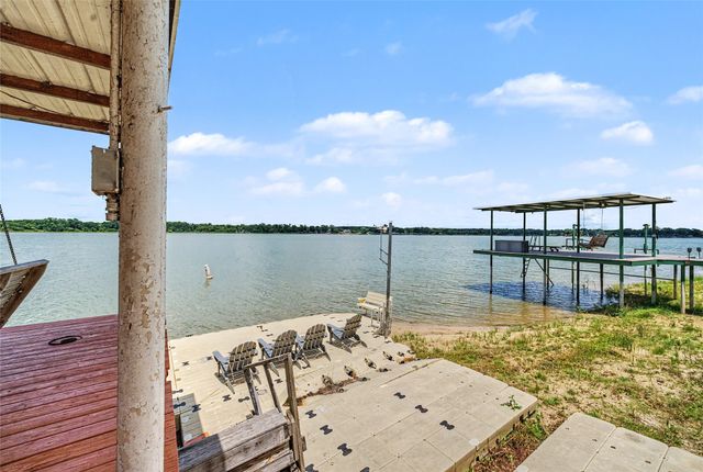 1152 W Lake Drive, Weatherford, TX 76087