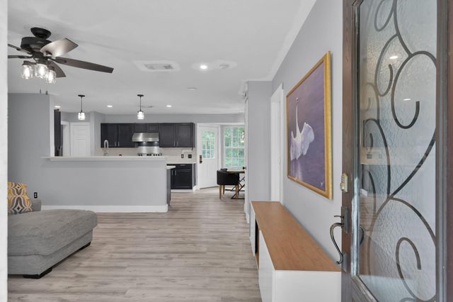 1001 Oak Ridge Road, Willis, TX 77378