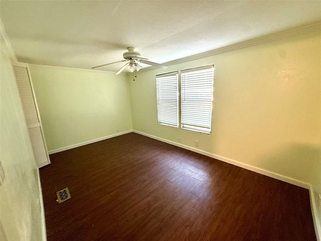 441 Shoreline Drive, Huntsville, TX 77320