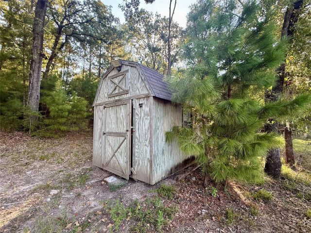 441 Shoreline Drive, Huntsville, TX 77320