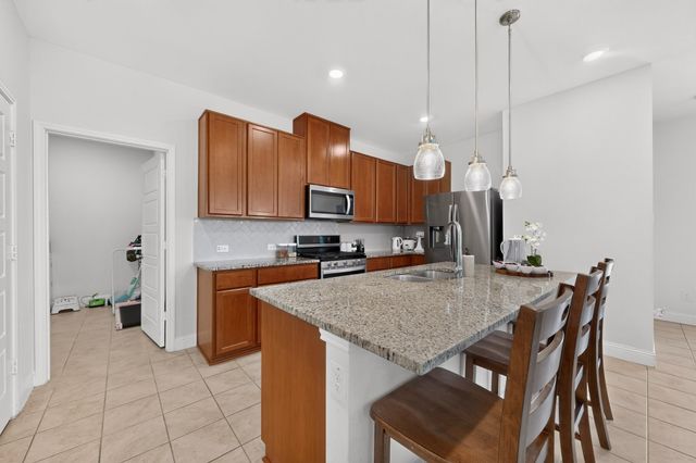 980 Burnett Drive, Aubrey, TX 76227