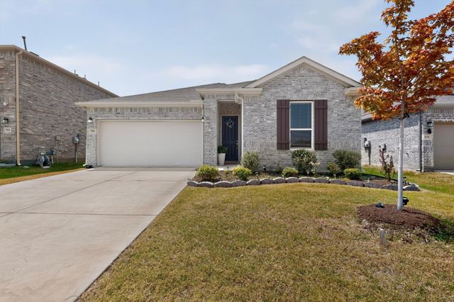 980 Burnett Drive, Aubrey, TX 76227