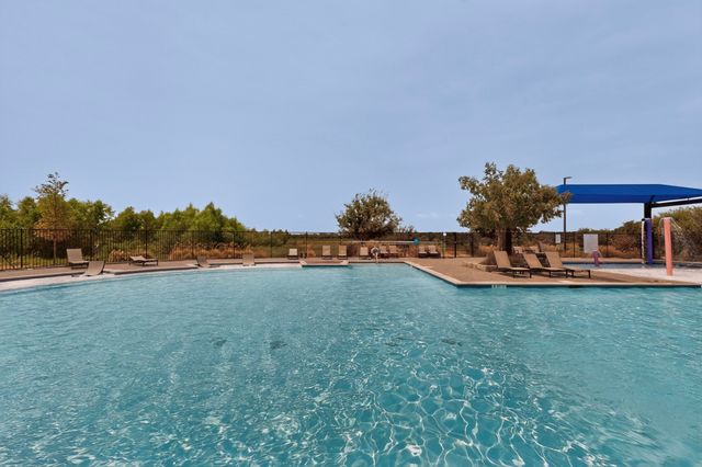 980 Burnett Drive, Aubrey, TX 76227