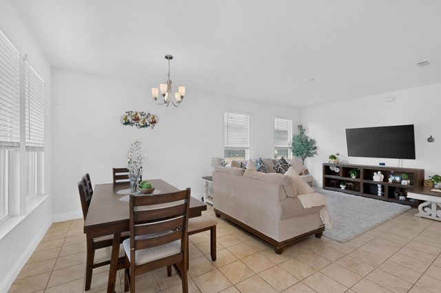 980 Burnett Drive, Aubrey, TX 76227