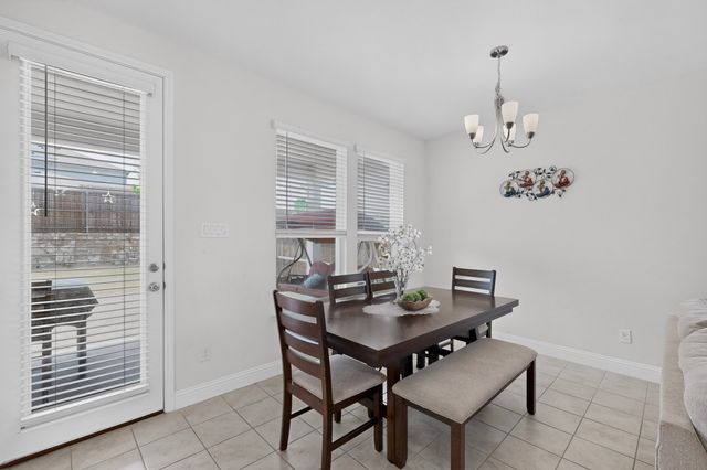 980 Burnett Drive, Aubrey, TX 76227