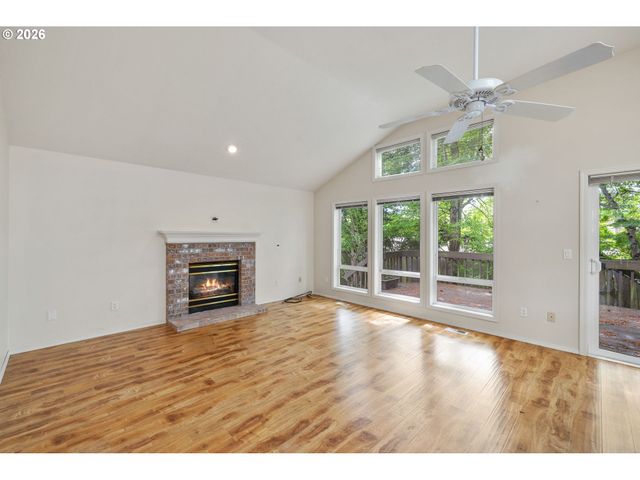 16730 Sw JORDAN Way, Portland, OR 97224