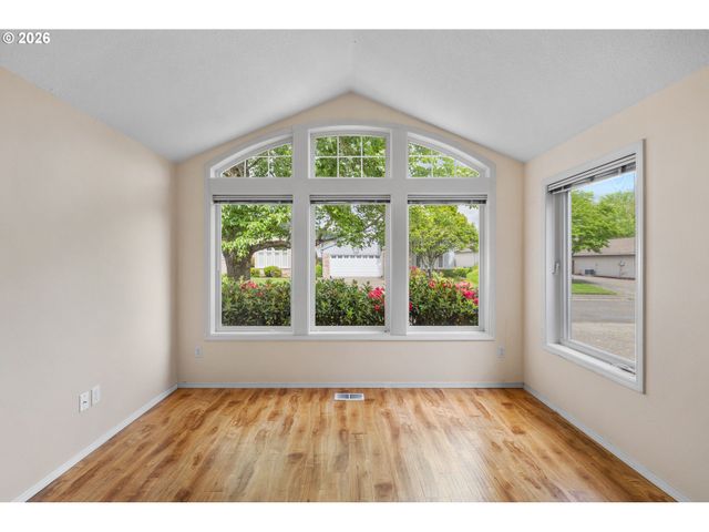 16730 Sw JORDAN Way, Portland, OR 97224