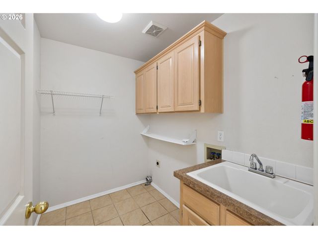 16730 Sw JORDAN Way, Portland, OR 97224