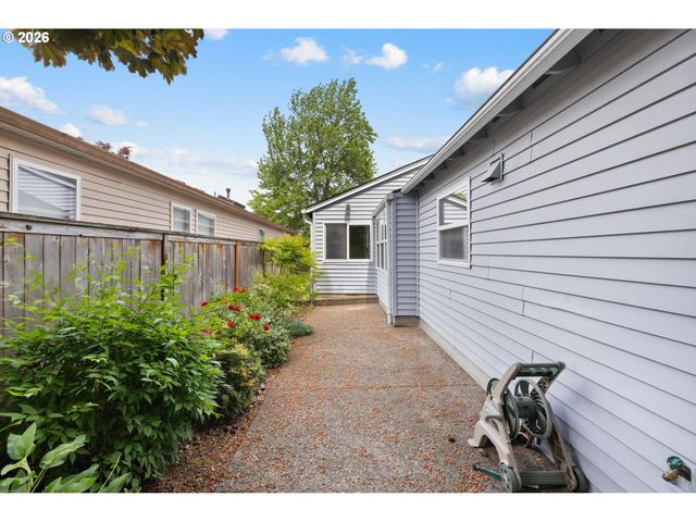 16730 Sw JORDAN Way, Portland, OR 97224