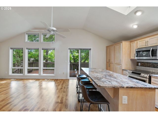 16730 Sw JORDAN Way, Portland, OR 97224