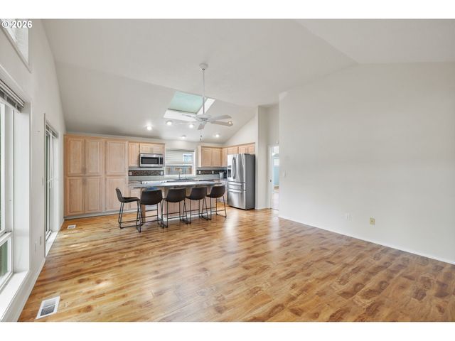 16730 Sw JORDAN Way, Portland, OR 97224