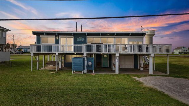 16526 Jamaica Beach Road, Jamaica Beach, TX 77554