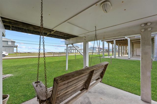 16526 Jamaica Beach Road, Jamaica Beach, TX 77554