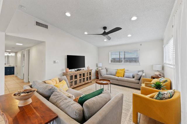 16526 Jamaica Beach Road, Jamaica Beach, TX 77554