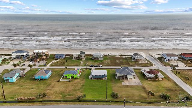 16526 Jamaica Beach Road, Jamaica Beach, TX 77554