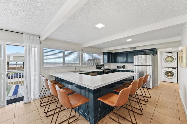 16526 Jamaica Beach Road, Jamaica Beach, TX 77554