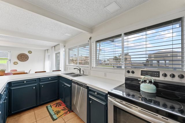 16526 Jamaica Beach Road, Jamaica Beach, TX 77554