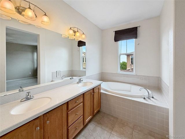 10521 Ashfield St 4D, Highlands Ranch, CO 80126