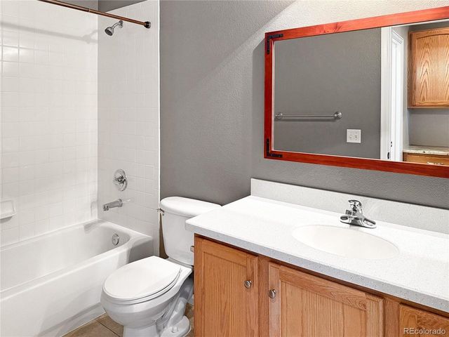 10521 Ashfield St 4D, Highlands Ranch, CO 80126