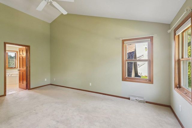 4138 Redtail Pass, Middleton, WI 53562