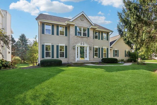 4138 Redtail Pass, Middleton, WI 53562