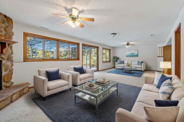 2950 Overlook Avenue N, Stillwater, MN 55082