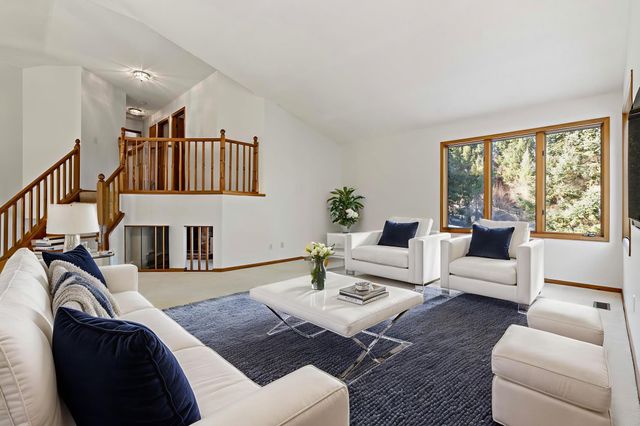 2950 Overlook Avenue N, Stillwater, MN 55082