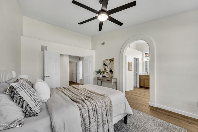 11518 E DARTMOUTH Street, Mesa, AZ 85207