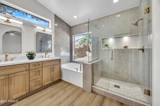 11518 E DARTMOUTH Street, Mesa, AZ 85207