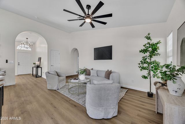 11518 E DARTMOUTH Street, Mesa, AZ 85207