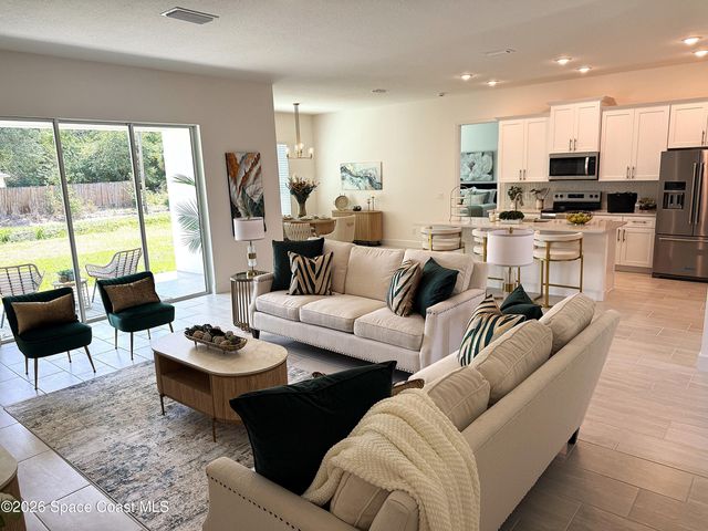 840 Forest Street NE, Palm Bay, FL 32907