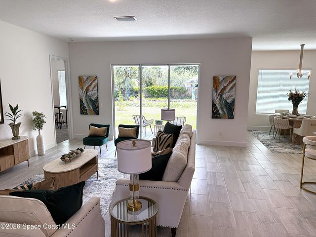 840 Forest Street NE, Palm Bay, FL 32907