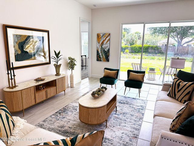840 Forest Street NE, Palm Bay, FL 32907